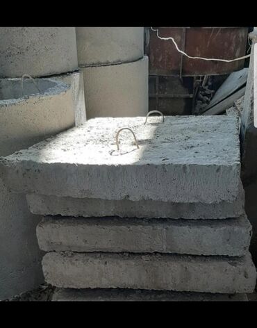 плита продаю: Плитки бетонные мостовые перекрытия 
ширина 80см
длина 1м
толщина 10см