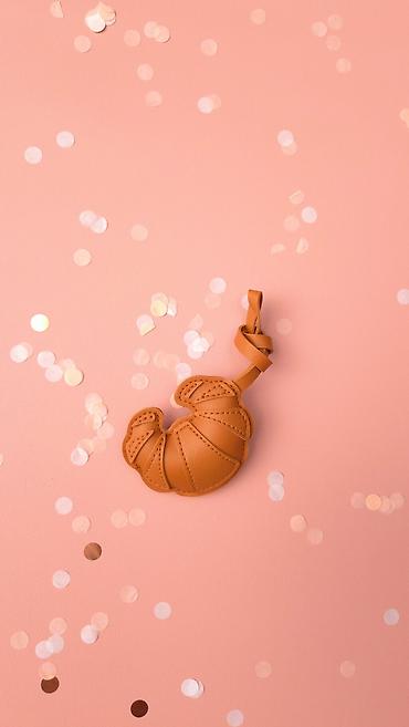 Bijuteriya: Kiçik açarlıq hər şeyi xüsusi edən böyük bir detaldır. ✨ Qəşəng — 5