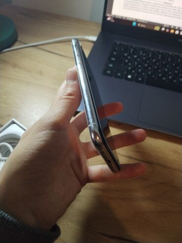 Apple iPhone: IPhone 11 Pro, Gümüşü, Face ID — 4