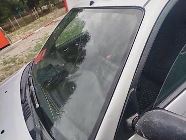 ion машина: Toyota Avensis: 2002 г., 2 л, Механика, Дизель, Универсал — 6