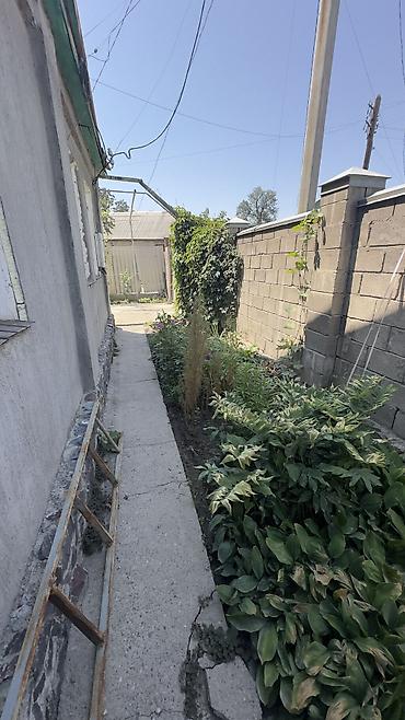 не пригодился: Продается уютный дом с участком в одном из востребованных районов — 1