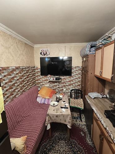 Otaqlar: Satılır: Studiya tipli kiçik Qeyri yaşayış sənədi ilə 1-otağlı — 1