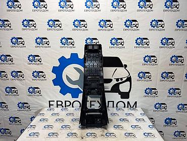 Другие детали салона: Центральная консоль Mercedes Benz C-Class W203 M273 2005 Контрактный — 12