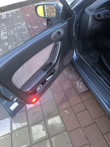 мазда 626 1994: Mazda 626: 1993 г., Автомат, Бензин, Седан — 9