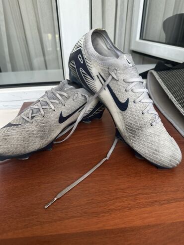 бутсы найк детские с носком: Футбольные бутсы Nike 43й размер серого цвета с синими акцентами
