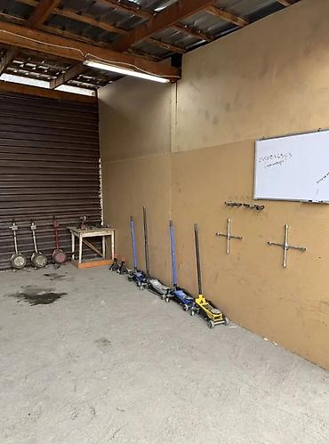 Аренда другой коммерческой недвижимости: Продаю или меняю на авто с доплатой мне Действующий шиномонтажный — 17