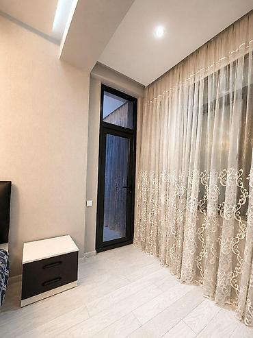 divanlarin temiri: İcarəyə verilir 2 otaqlı yeni tikili 90 m², 8 Noyabr m. Kateqoriya — 4