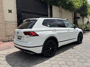 tiguan: Volkswagen Tiguan: 2020 г., 2 л, Бензин, Кроссовер — 10