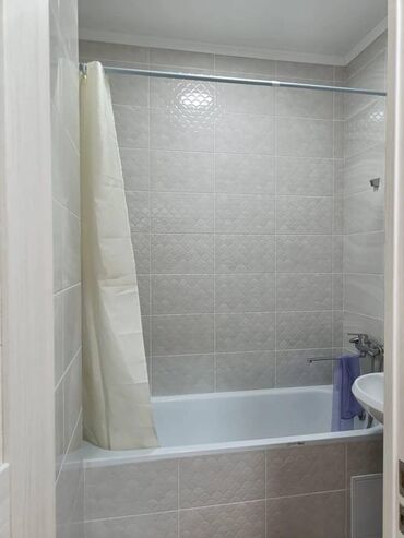 снять квартиру в районе автовокзала: 3 комнаты, 70 м², 106 серия, 3 этаж, Евроремонт