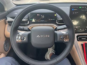 mini ev: AION I60 Plus (электрокроссовер) - Кузов: 5‑дверный SUV, серебристый — 10