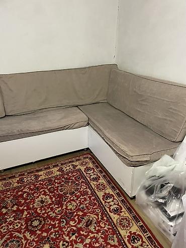 sofa: Угловой диван, C подушками — 1