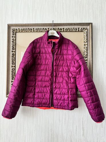 yun paltarlar: Легкая,удобная куртка
Yüngül və keyfiyyətli kurtka