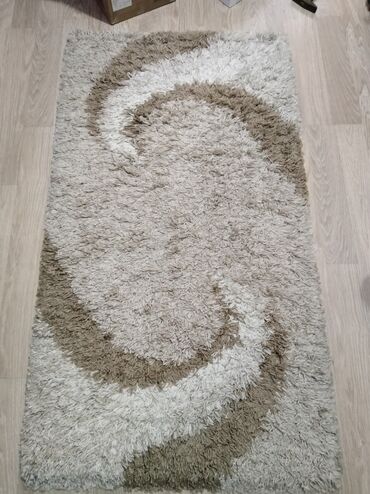 Čupava tepih staza (150*80)kao nova