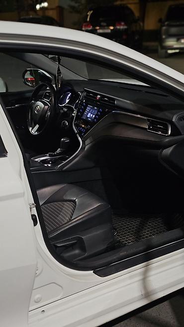 byd e2 2025: Toyota Camry: 2018 г., 2.5 л, Автомат, Бензин, Седан — 7