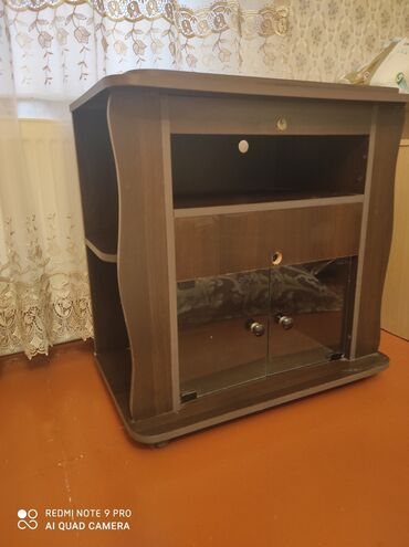 Комоды: Прямой ТВ стенд, С полками, Ламинат