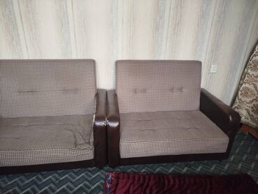 для диван: ДВУХМЕСТНЫЕ ДИВАНЫ 2-штук.
Оба за 3500_сом
