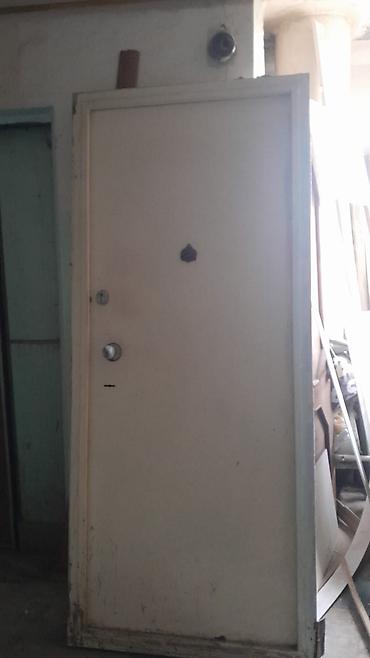 qapi demir qapi seyf qapi: Dəmir giriş qapısı – çərçivəsi ilə birlikdə - Material: möhkəm metal — 1