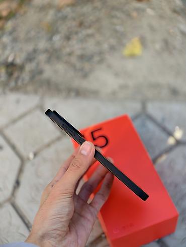 one plus 3: OnePlus 15, Новый, 512 ГБ, цвет - Черный, 1 SIM, 2 SIM — 3