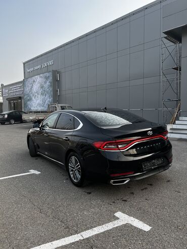 Hyundai: Hyundai Grandeur: 2017 г., 2.4 л, Автомат, Бензин, Седан at lalafo.kg — 4 Hyundai: Hyundai Grandeur: 2017 г., 2.4 л, Автомат, Бензин, Седан — 4