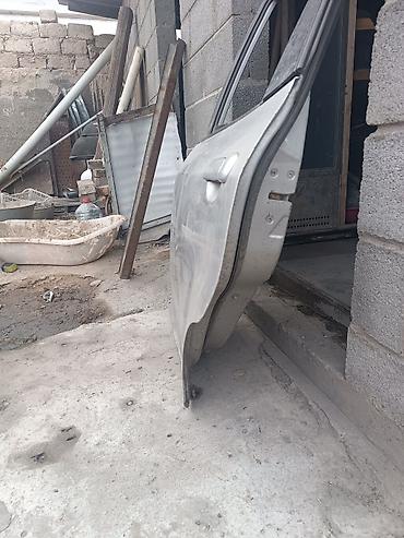 мятины: Дверь Задняя левая Honda, Б/у — 2