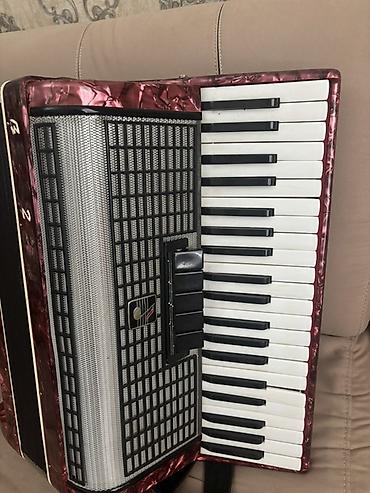 akkardion: Pianino klaviaturalı akkordeon - Korpus: şabalıd-şərab rəngli “nacre” — 2