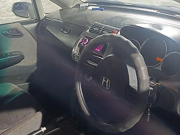 Honda: Honda Fit: 2002 г., 1.3 л, Вариатор, Бензин, Хэтчбэк — 9