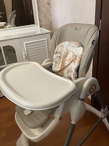 Yemək masaları, oturacaqları: Uşaq yemək arabası, karma baby markasıdır, 220 manata alınıb, aşağı — 1