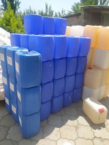 пластиковые емкости для воды цена: Канистр