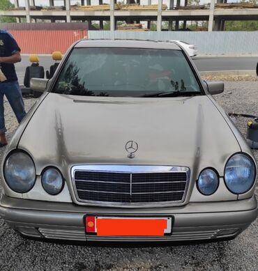 ипсум 1996: Mercedes-Benz 230: 1996 г., 2.3 л, Автомат, Бензин, Седан