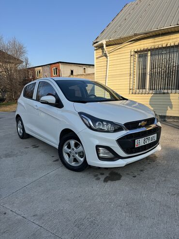 машина маленкий: Chevrolet Spark: 2020 г., 1 л, Автомат, Бензин, Хэтчбэк