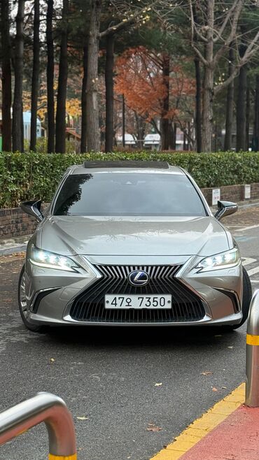 Lexus: Lexus ES: 2019 г., 2.5 л, Вариатор, Гибрид, Седан — 1