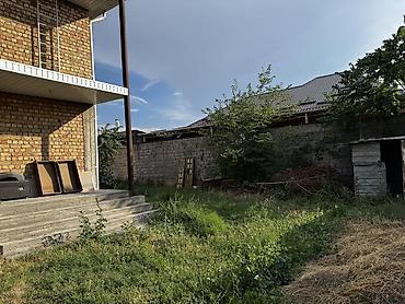 дом 5 соток: Срочно продаю двух этажный кирпичный дом +1 этажный дом, все на одном — 3