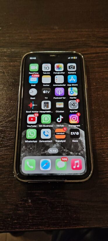 iphone batarya: IPhone 11, 64 GB, Qara