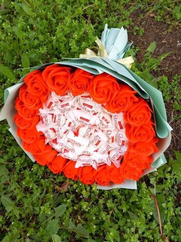 099 nomrelerin qiymeti: Sokolad buketler sifarisle hazirlanir.Sifarisler en az 1 gun onceden