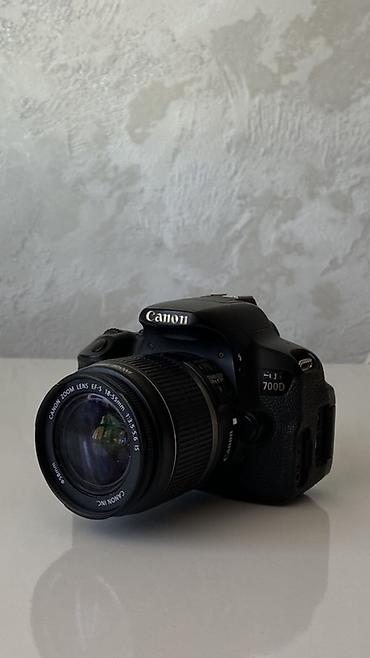 Fotokameralar: Canon EOS 700D DSLR fotoaparat + EF-S 18-55mm f/3.5-5.6 IS II obyektiv — 3