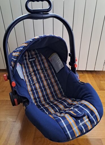 Autosedišta: Prodajem korišćenu nosiljku za bebe, nema nikakvog fizičkog oštećenja