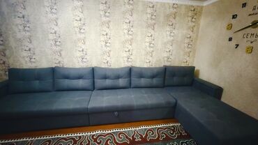 бу диваны каракол: Бурчу бар диван, Кутулар менен, Эки орундук