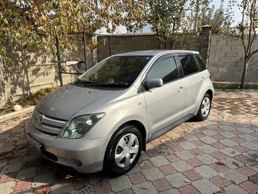 меняю на авто обмен: Toyota ist: 2004 г., 1.3 л, Автомат, Бензин, Хетчбек