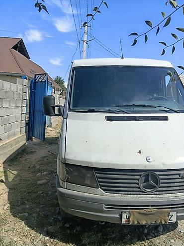 1000 к: Легкий грузовик, Mercedes-Benz, Стандарт, 1,5 т, Б/у — 2