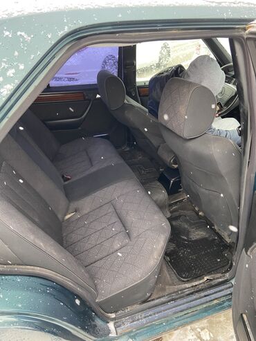 Mercedes-Benz: Mercedes-Benz W124: 1995 г., 2.2 л, Автомат, Бензин, Седан — 10