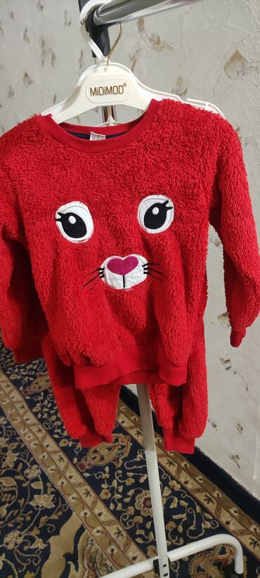 детский тёплый костюм: Комплект, цвет - Красный, Новый
