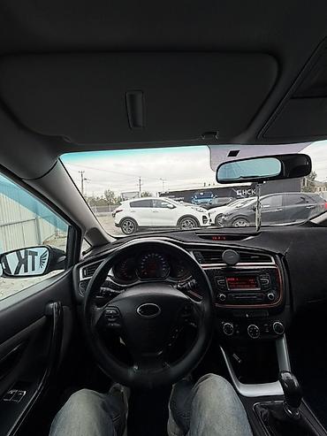 манас матиз: Kia Ceed: 2015 г., 1.4 л, Механика, Газ, Универсал — 6