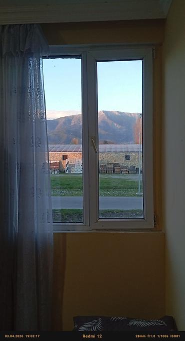 Günlük kirayə mənzillər: 3 otaqlı — 6