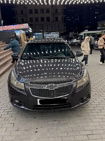 Chevrolet: Chevrolet Cruze: 1.4 l | 2014 il 329000 km Sedan — 4