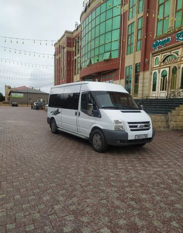lipa nomrələr: Ford Transit mikroavtobus - Korpus: uzun və yüksək tavanlı kuzov, ağ