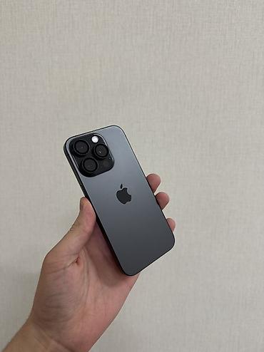 Apple iPhone: IPhone 15 Pro, Б/у, 128 ГБ, Черный, Защитное стекло, Чехол, 80 % — 1