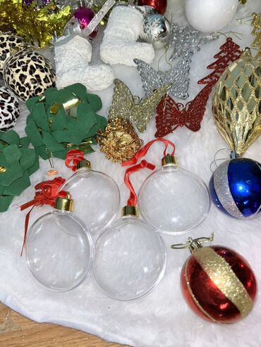 Yeni il oyuncaqları və bəzəkləri: Şəkildə gördüyünüz bütün yeni il oyuncaq və bəzəkləri hamısı birlikdə — 2