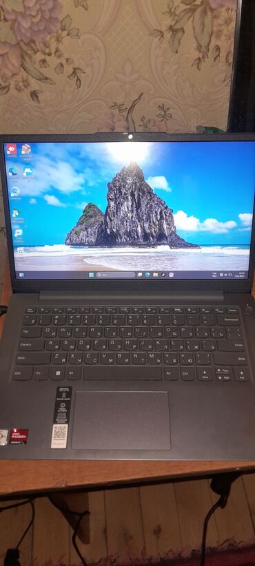 işlənmiş notebook: İşlənmiş Lenovo IdeaPad, 14 ", AMD A8, 256 GB, Ödənişli çatdırılma