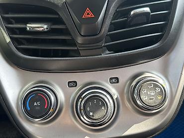 Chevrolet: Chevrolet Spark: 2016 г., 1 л, Робот, Бензин, Хэтчбэк — 19