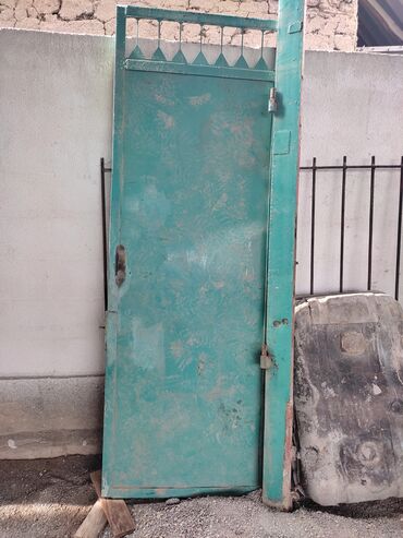 двери советские: Входная дверь, Металл, Правосторонний механизм, Б/у, 225 * 80, Самовывоз
